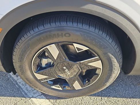 Certified 2026 Kia Sportage LX w/ LX Convenience Package image 10