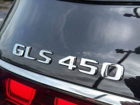 Certified 2025 Mercedes-Benz GLS 450 4MATIC image 19