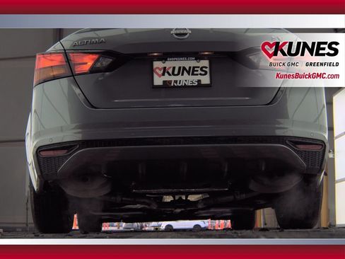 Used 2024 Nissan Altima 2.5 SV image 10