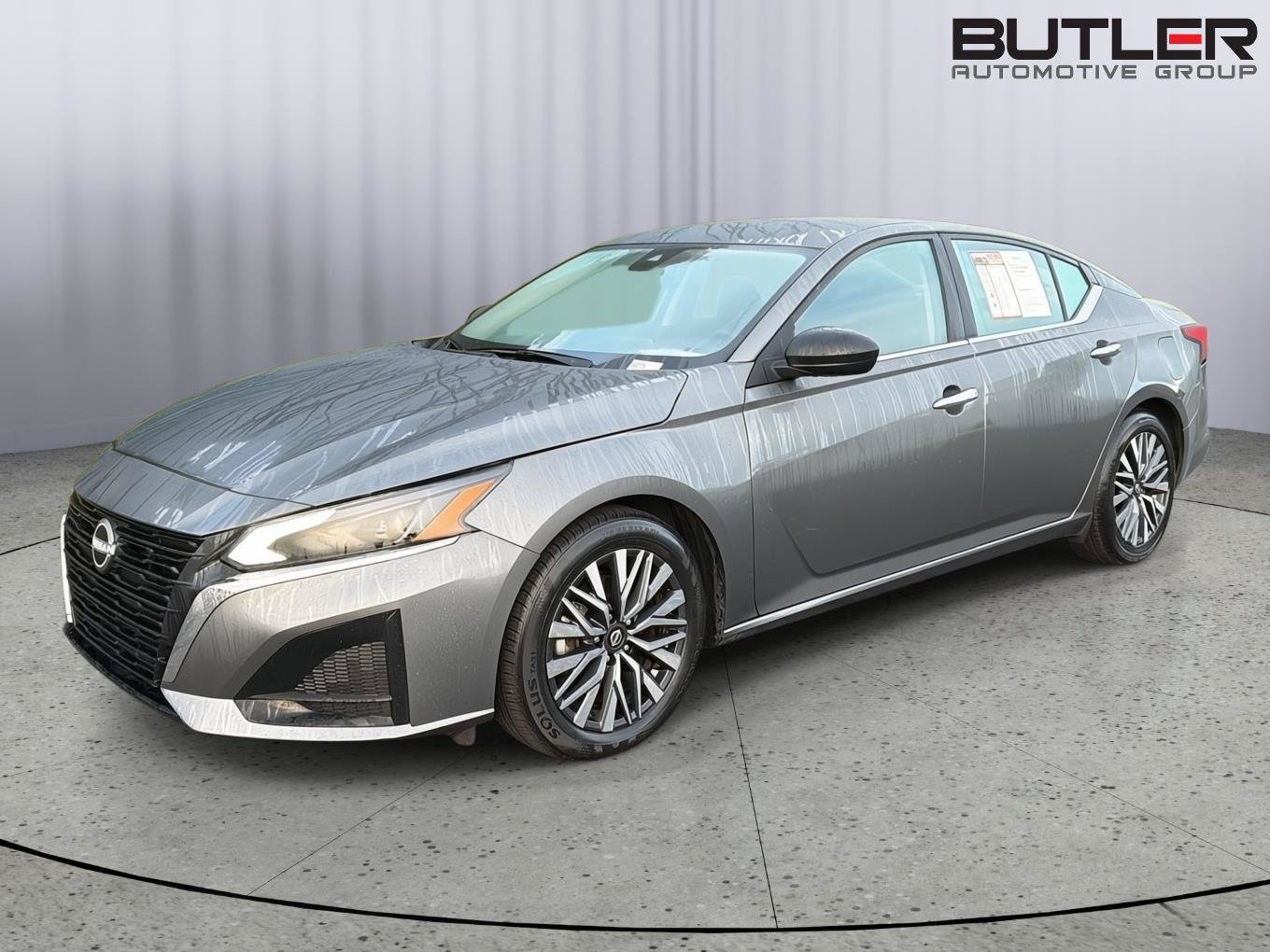 Used 2025 Nissan Altima 2.5 SV FWD image 1