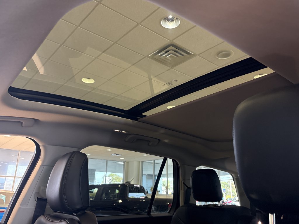 New 2027 Lincoln Aviator AWD image 7