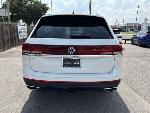 Used 2025 Volkswagen Atlas SE FWD image 6