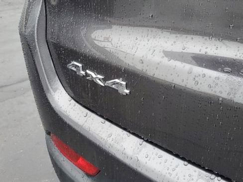 Certified 2022 Jeep Compass Limited image 28