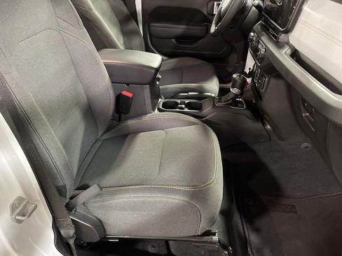 Used 2024 Jeep Wrangler Sport S image 12