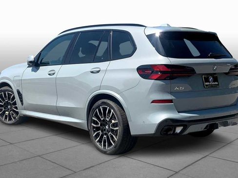 Used 2026 BMW X5 xDrive50e w/ M Sport Package image 12