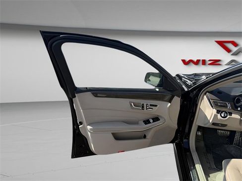 Used 2015 Mercedes-Benz E 350 4MATIC Sedan w/ Premium 1 Package image 9