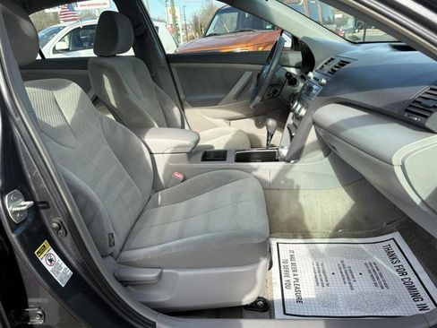 Used 2009 Toyota Camry LE image 19