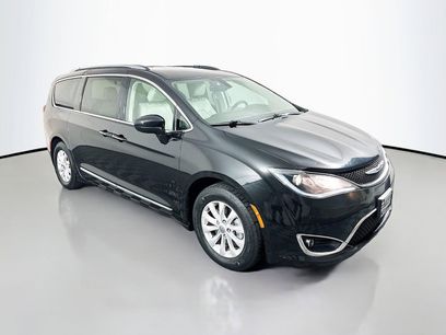 Used 2019 Chrysler Pacifica Touring-L
