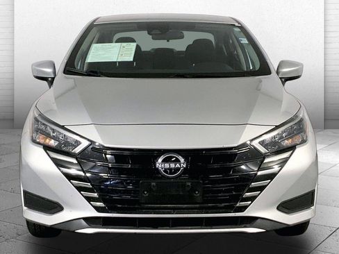 Used 2025 Nissan Versa SV w/ Trunk Package FWD image 2