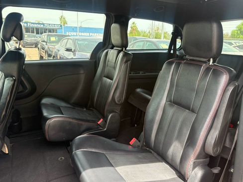 Used 2016 Dodge Grand Caravan R/T FWD image 5