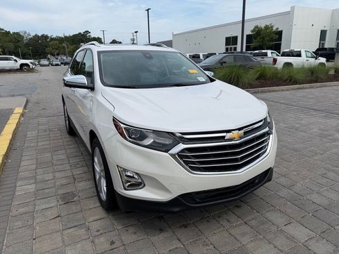 Used 2019 Chevrolet Equinox Premier FWD image 4