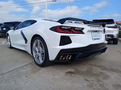 Used 2022 Chevrolet Corvette Stingray Preferred Cpe w/ Z51 Performance Package image 8