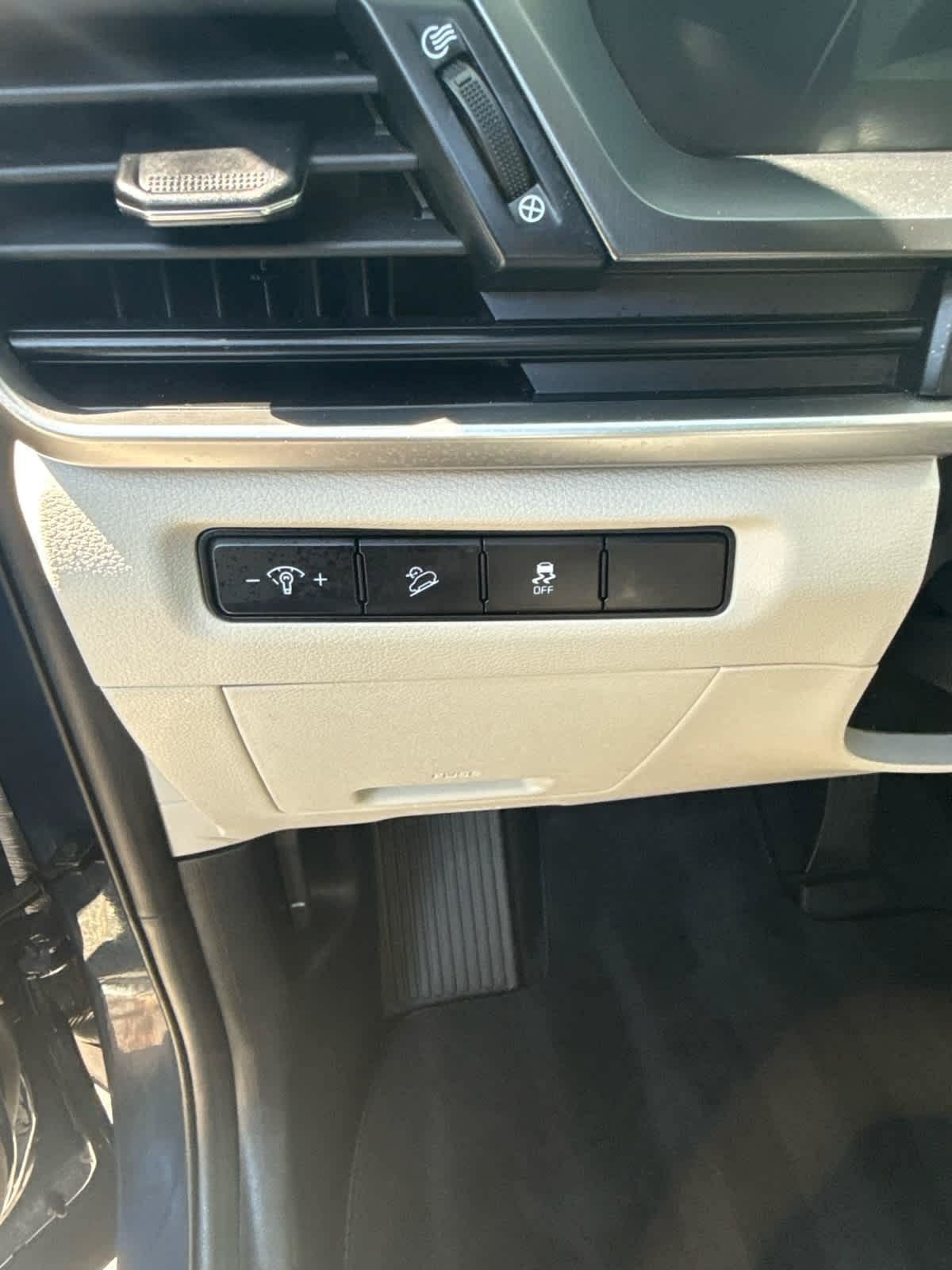 Used 2024 Kia Telluride S w/ S Sunroof Package FWD image 22