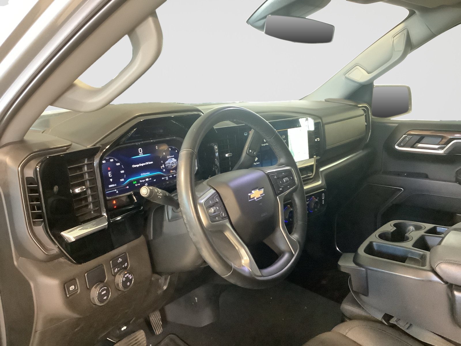 Used 2025 Chevrolet Silverado 1500 LT RWD image 11
