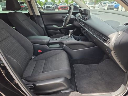 Used 2023 Honda HR-V LX image 14