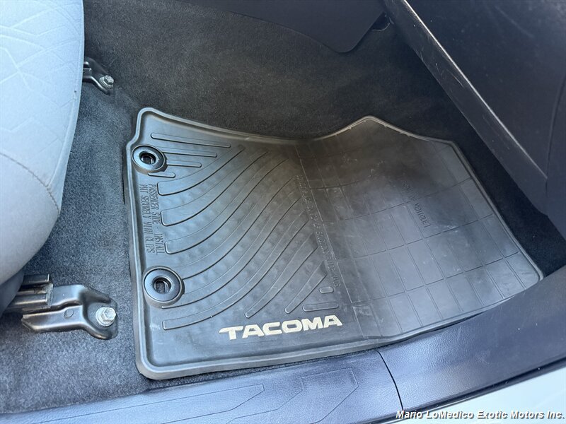 Used 2016 Toyota Tacoma TRD Sport AWD/4WD image 51