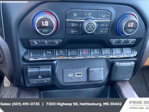 Used 2019 Chevrolet Silverado 1500 LTZ w/ LTZ Plus Package AWD/4WD image 24