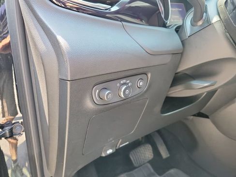 Used 2023 Buick Encore GX Preferred w/ Cold Weather Comfort Package AWD/4WD image 19