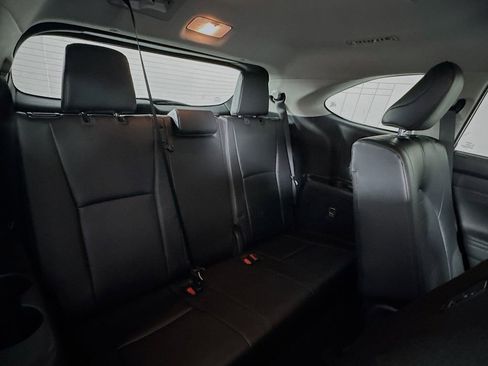 Used 2025 Toyota Highlander XLE AWD/4WD image 31