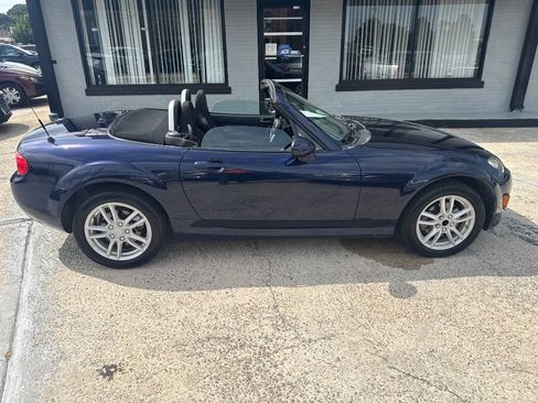 Used 2012 MAZDA MX-5 Miata Sport RWD image 19