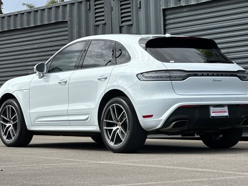 Certified 2023 Porsche Macan AWD/4WD image 3