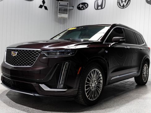 Used 2020 Cadillac XT6 Premium Luxury w/ Platinum Package image 2