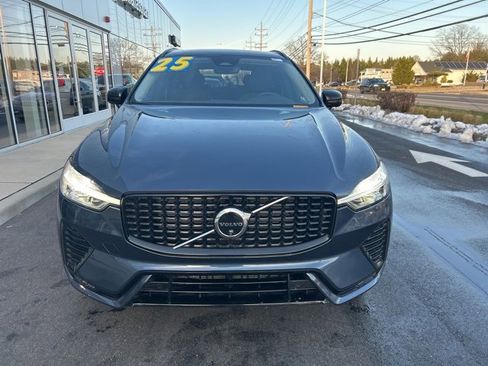 Certified 2025 Volvo XC60 B5 Plus w/ Climate Package image 7
