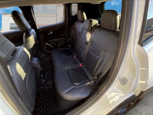 Used 2019 Jeep Renegade Limited w/ UConnect 8.4 Nav Group image 22