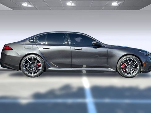 Used 2025 BMW M5 w/ Carbon Package image 6