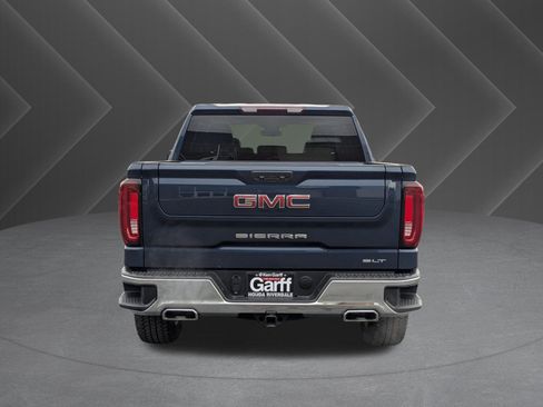 Used 2022 GMC Sierra 1500 SLT w/ SLT Convenience Package image 5