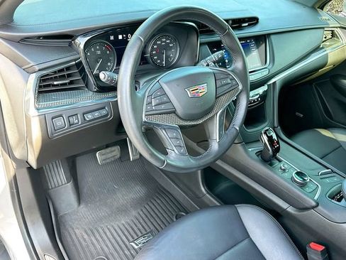 Used 2020 Cadillac XT5 Sportv image 9