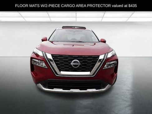 Used 2023 Nissan Rogue Platinum w/ Platinum Premium Package image 3