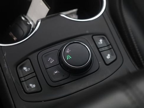Used 2023 GMC Terrain SLT FWD image 22