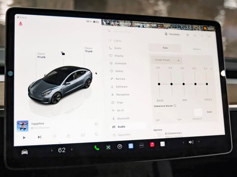 Used 2023 Tesla Model 3 Standard Range image 35