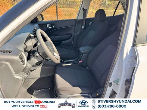 New 2026 Hyundai Venue SE image 16