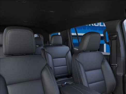 New 2026 Chevrolet Traverse LT w/ Driver Confidence Package AWD/4WD image 24
