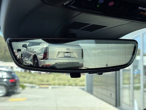 New 2026 Cadillac Lyriq Premium Luxury image 35