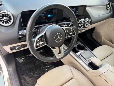 Used 2021 Mercedes-Benz GLA 250 image 4