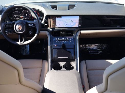 New 2026 Porsche Panamera image 21