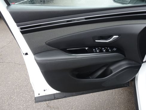 Used 2024 Hyundai Santa Cruz Limited image 15