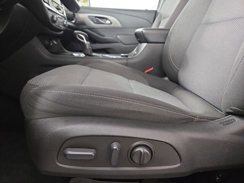 Certified 2023 Chevrolet Traverse LT image 30