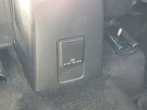 Used 2019 Chevrolet Trax LT w/ LT Convenience Package FWD image 31