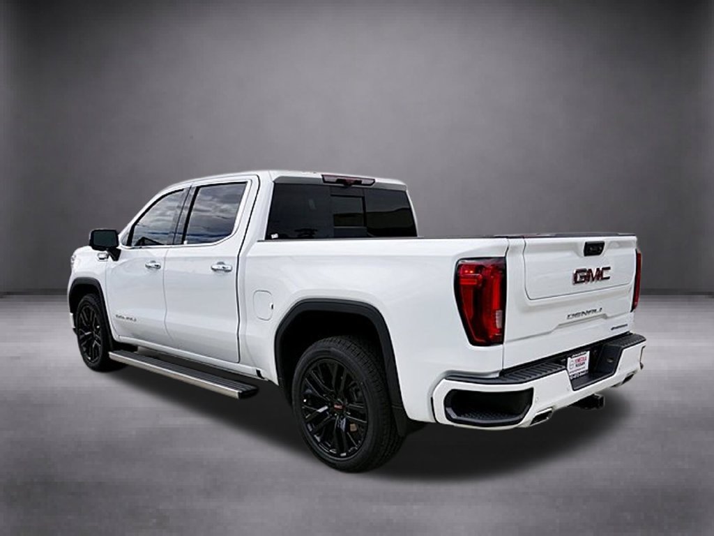 Used 2023 GMC Sierra 1500 Denali w/ Denali Reserve Package AWD/4WD image 7