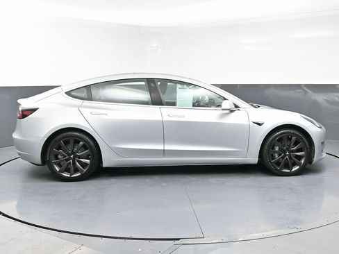 Used 2018 Tesla Model 3 Long Range image 7