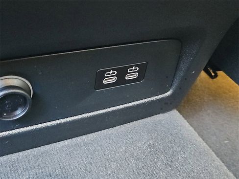 Used 2024 BMW X7 xDrive40i image 25