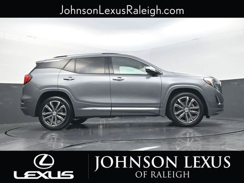 Used 2020 GMC Terrain Denali w/ Denali Premium Package image 21