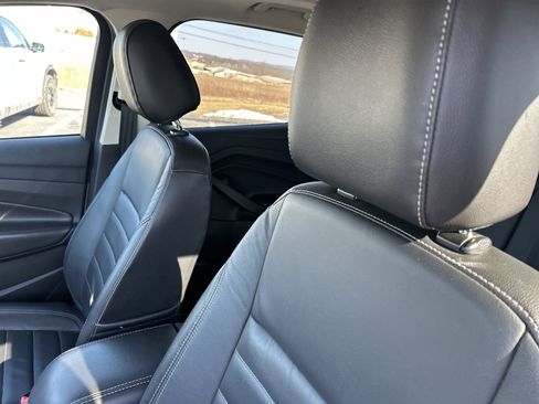 Used 2016 Ford Escape Titanium image 29