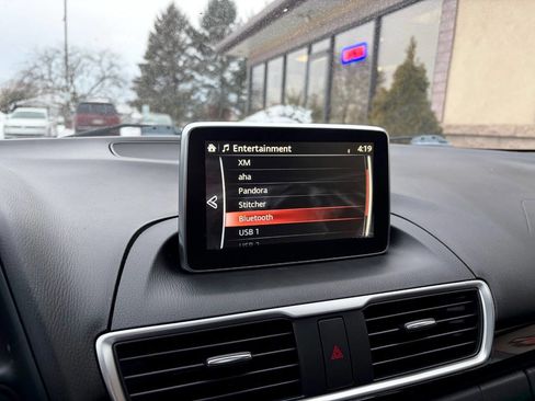 Used 2016 MAZDA MAZDA3 i Touring w/ Popular Equipment Package image 24