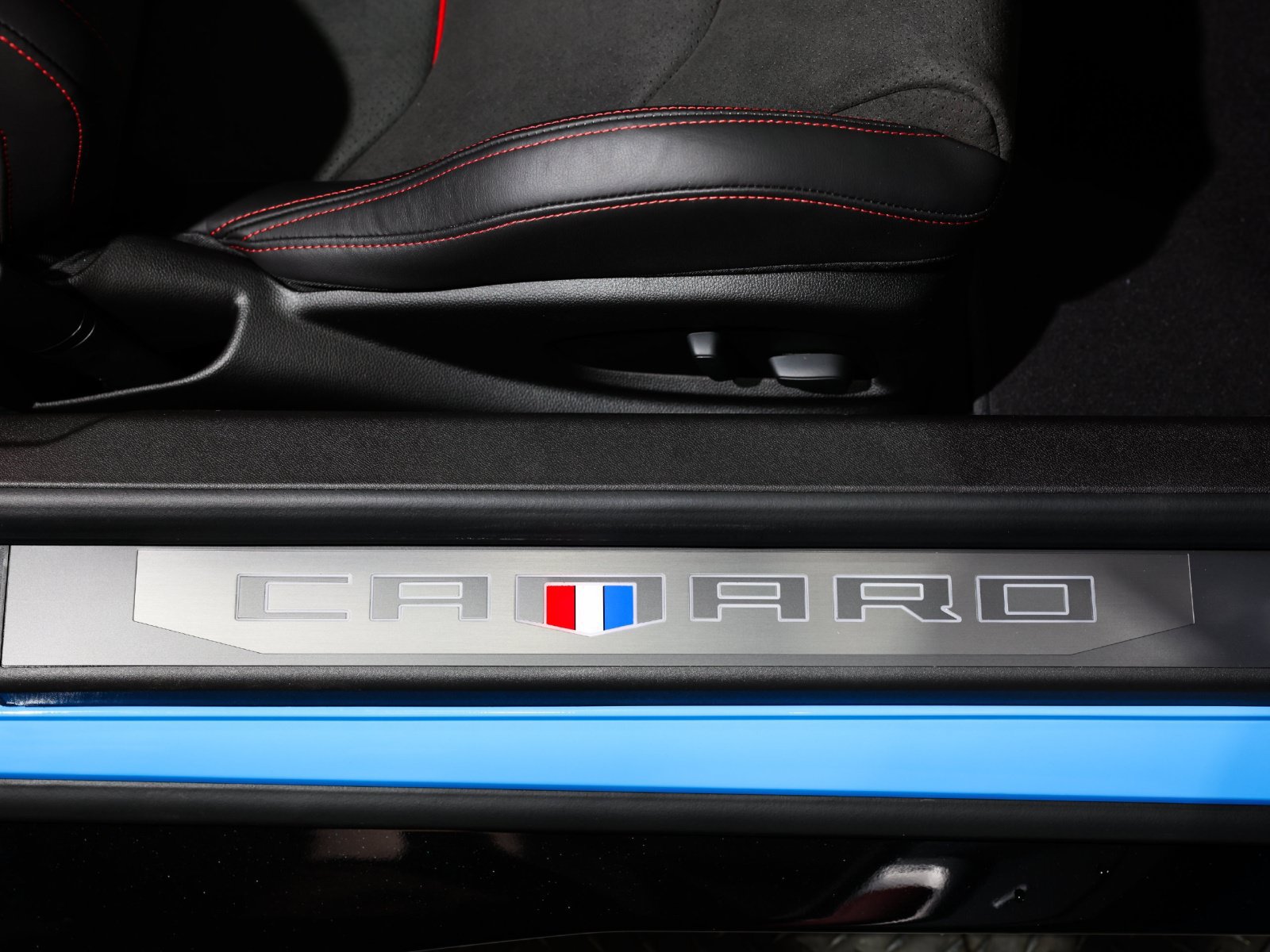 Used 2022 Chevrolet Camaro ZL1 RWD image 46
