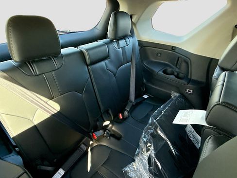 New 2025 Honda Pilot EX-L image 22